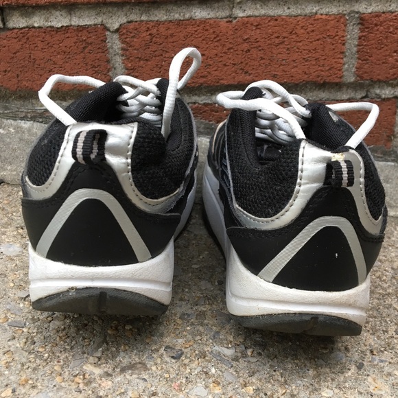 Danskin Now Size 8.5 Black Sculpting Sneakers - Picture 5 of 7